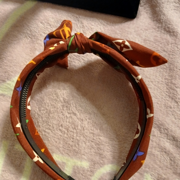 Brown Patterned LV Headband - Picture 1 of 2